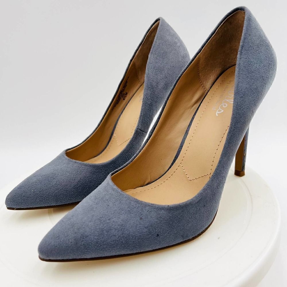 Charles by Charles David Pact Microsuede Pointed Toe Gray Pump Size 6.5